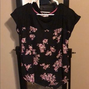Black flower print short sleeve blouse